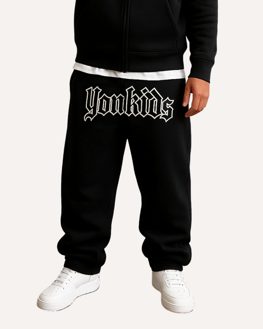 Chandal Yonkids Legacy – Edición Gótica Bordada (100% Algodón)